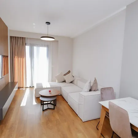 Albania Haven 20b * Тирана