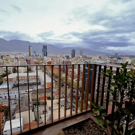 Luxury Garden Building Tirana Apartament 20Th Floor Appartement